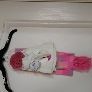 Brand New head warmer, Mittens & scarf combo